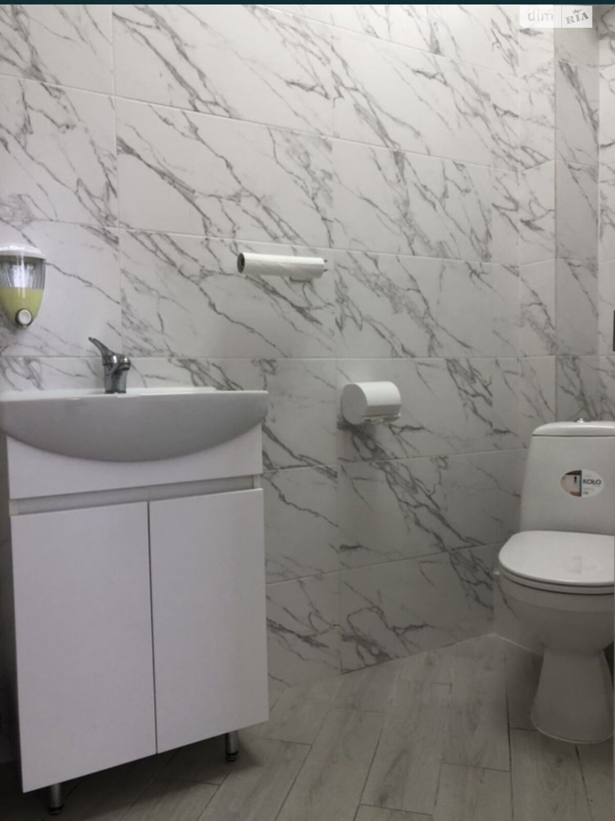 Коммерческое помещение в Тернополе, сдам в аренду по Хмельницкого Богдана улица, район Центр, цена: 36 000 грн за объект фото 1