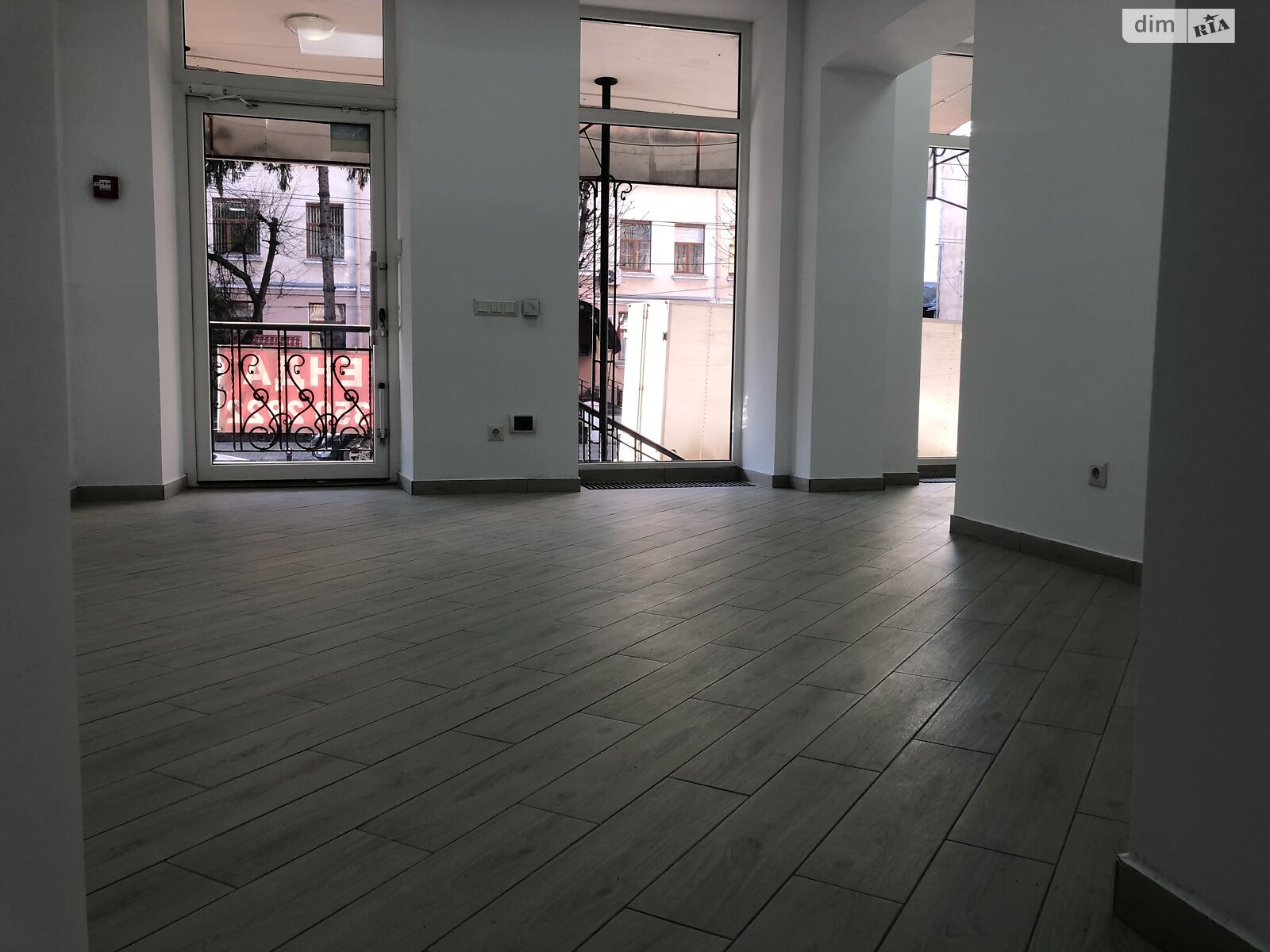 Коммерческое помещение в Тернополе, сдам в аренду по Хмельницкого Богдана улица, район Центр, цена: 36 000 грн за объект фото 1