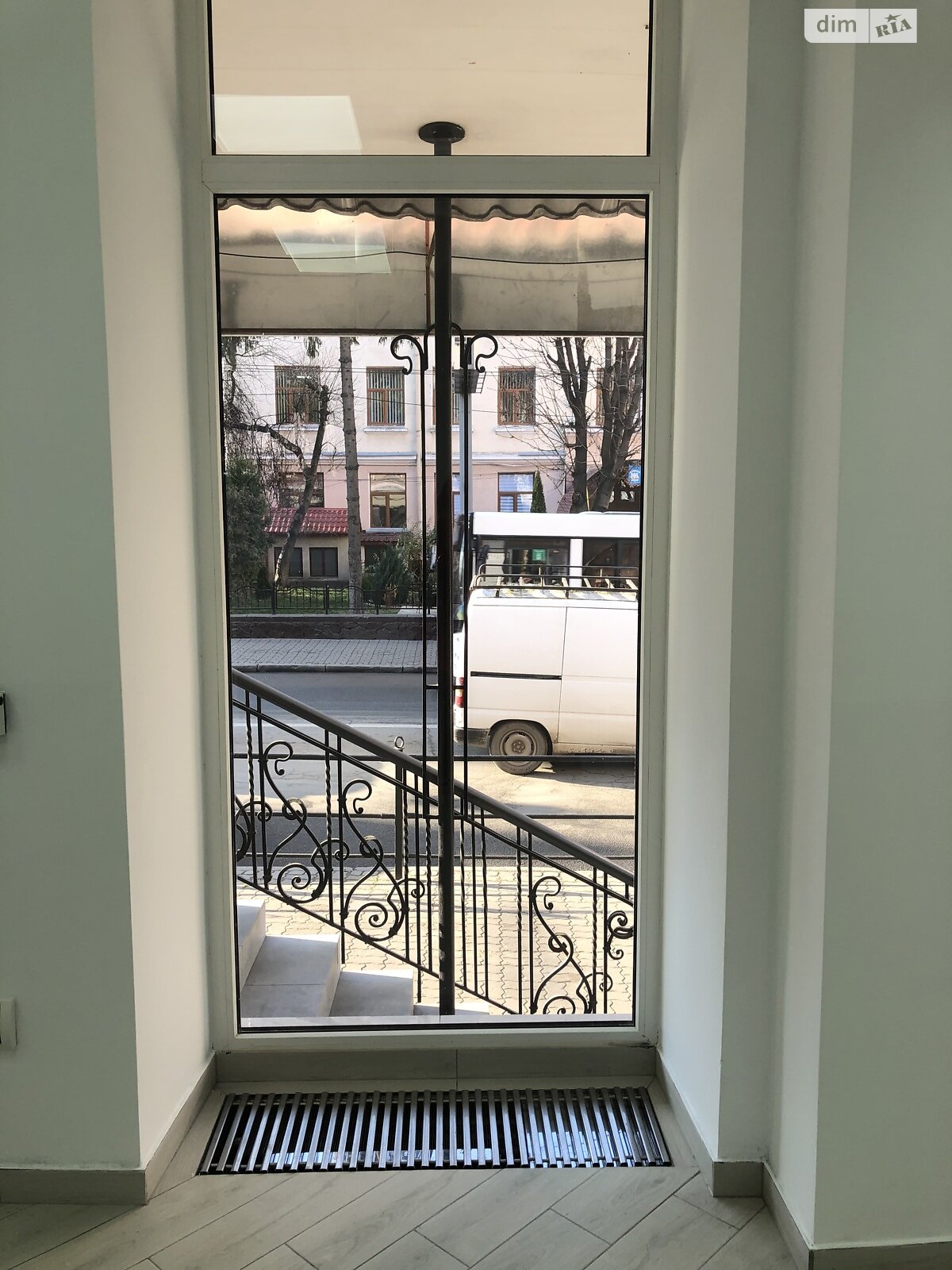 Коммерческое помещение в Тернополе, сдам в аренду по Хмельницкого Богдана улица, район Центр, цена: 36 000 грн за объект фото 1