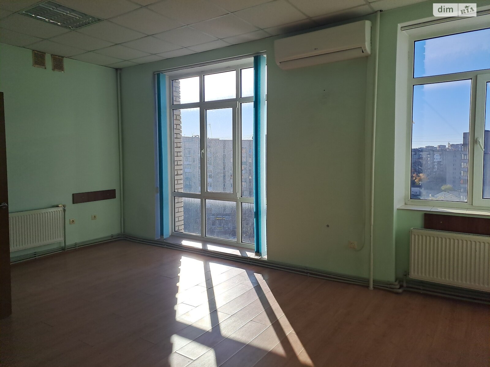 Комерційне приміщення в Тернополі, здам в оренду по Микулинецька вулиця 3А, район Центр, ціна: 4 170 грн за об’єкт фото 1 Комерційне приміщення в Тернополі, здам в оренду по Микулинецька вулиця 3А, район Центр, ціна: 4 170 грн за об’єкт фото 1