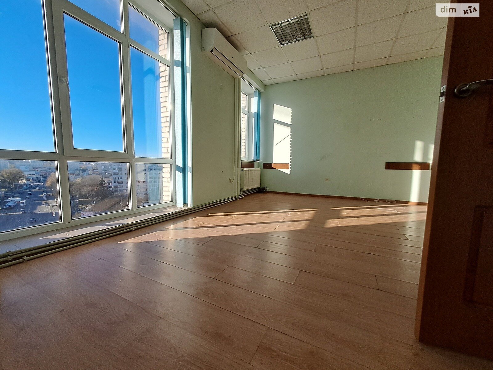 Комерційне приміщення в Тернополі, здам в оренду по Микулинецька вулиця 3А, район Центр, ціна: 4 170 грн за об’єкт фото 1 Комерційне приміщення в Тернополі, здам в оренду по Микулинецька вулиця 3А, район Центр, ціна: 4 170 грн за об’єкт фото 1