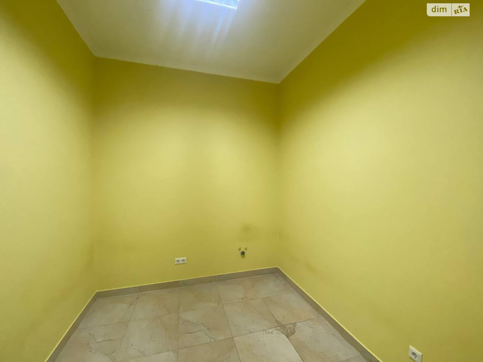 Комерційне приміщення в Тернополі, здам в оренду по Микулинецька вулиця, район Центр, ціна: 40 000 грн за об’єкт фото 1 Комерційне приміщення в Тернополі, здам в оренду по Микулинецька вулиця, район Центр, ціна: 40 000 грн за об’єкт фото 1