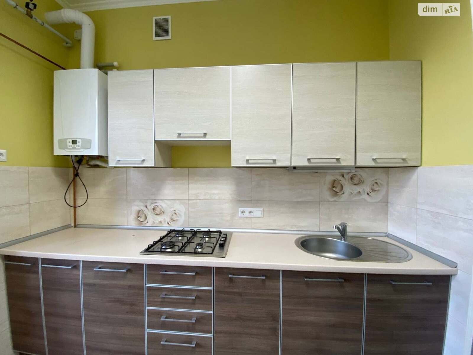 Комерційне приміщення в Тернополі, здам в оренду по Микулинецька вулиця, район Центр, ціна: 40 000 грн за об’єкт фото 1 Комерційне приміщення в Тернополі, здам в оренду по Микулинецька вулиця, район Центр, ціна: 40 000 грн за об’єкт фото 1