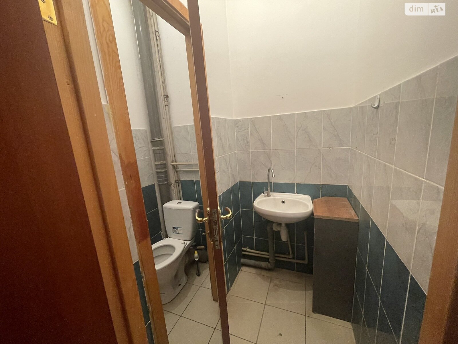 Коммерческое помещение в Тернополе, сдам в аренду по Микулинецкая улица 3А, район Центр, цена: 3 000 грн за объект фото 1 Коммерческое помещение в Тернополе, сдам в аренду по Микулинецкая улица 3А, район Центр, цена: 3 000 грн за объект фото 1