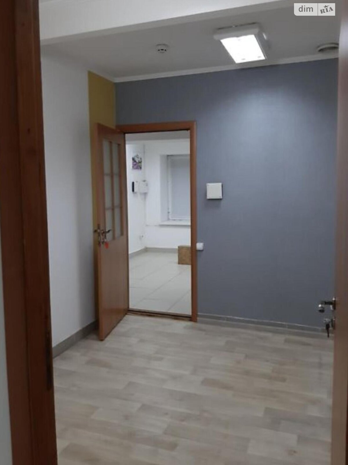 Комерційне приміщення в Тернополі, здам в оренду по вул. Острозького Князя, район Центр, ціна: 8 330 грн за об’єкт фото 1 Комерційне приміщення в Тернополі, здам в оренду по вул. Острозького Князя, район Центр, ціна: 8 330 грн за об’єкт фото 1