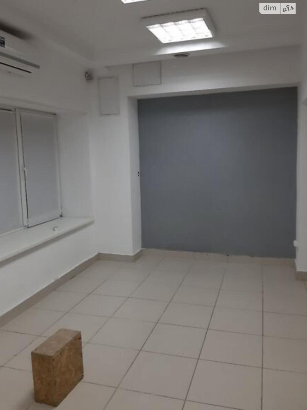 Комерційне приміщення в Тернополі, здам в оренду по вул. Острозького Князя, район Центр, ціна: 8 330 грн за об’єкт фото 1 Комерційне приміщення в Тернополі, здам в оренду по вул. Острозького Князя, район Центр, ціна: 8 330 грн за об’єкт фото 1