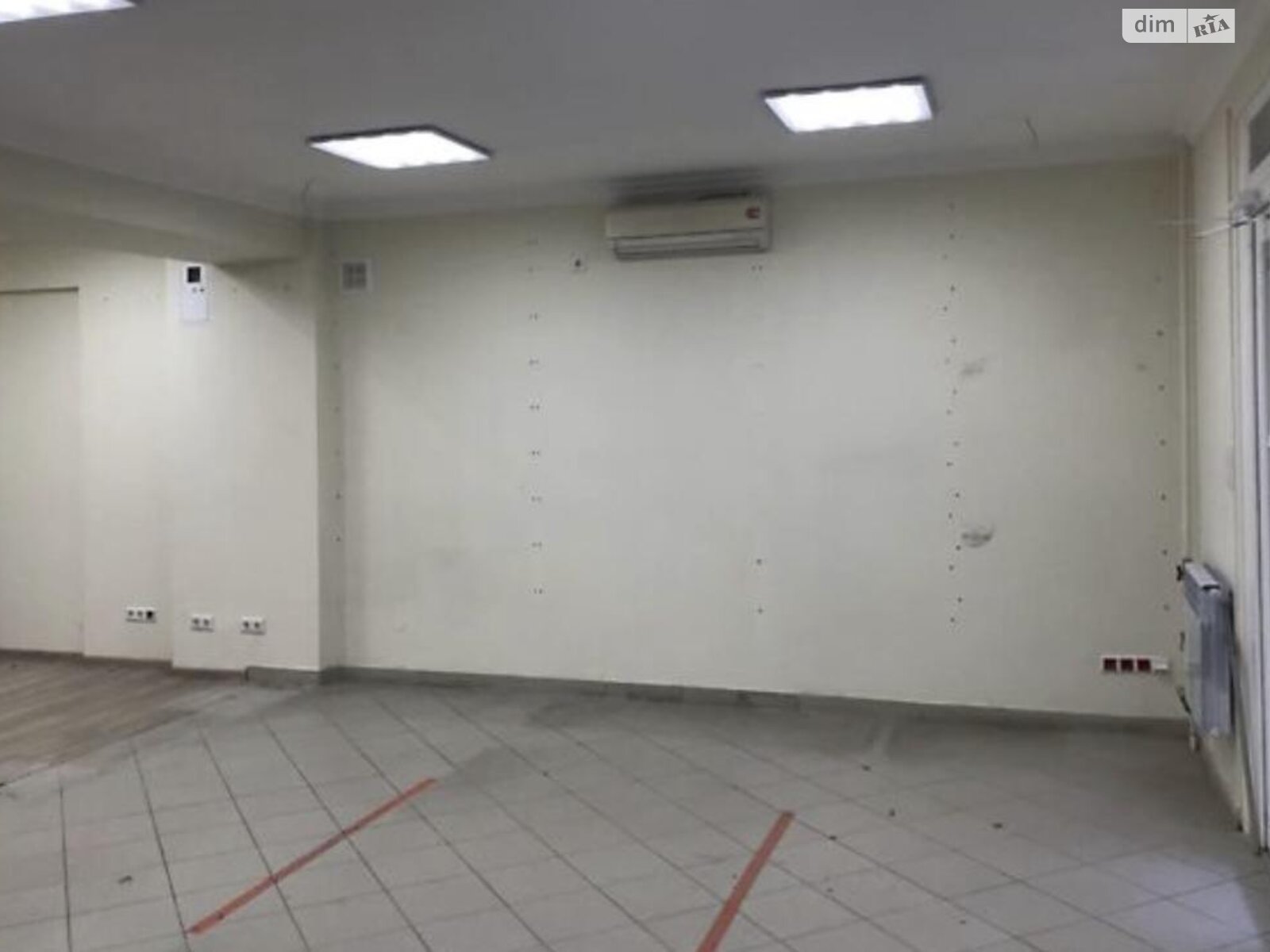 Коммерческое помещение в Тернополе, сдам в аренду по Русская улица, район Центр, цена: 26 000 грн за объект фото 1 Коммерческое помещение в Тернополе, сдам в аренду по Русская улица, район Центр, цена: 26 000 грн за объект фото 1