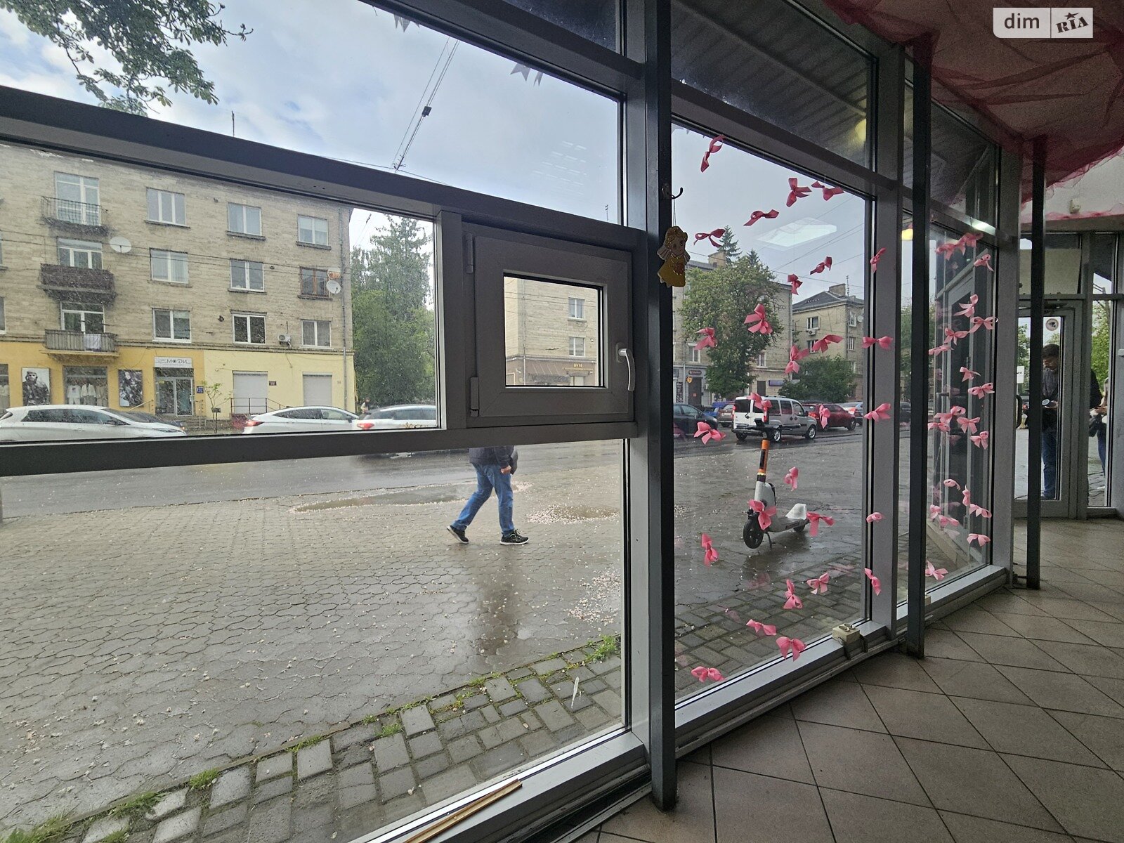 Комерційне приміщення в Тернополі, здам в оренду по Руська вулиця 6, район Центр, ціна: 22 000 грн за об’єкт фото 1 Комерційне приміщення в Тернополі, здам в оренду по Руська вулиця 6, район Центр, ціна: 22 000 грн за об’єкт фото 1