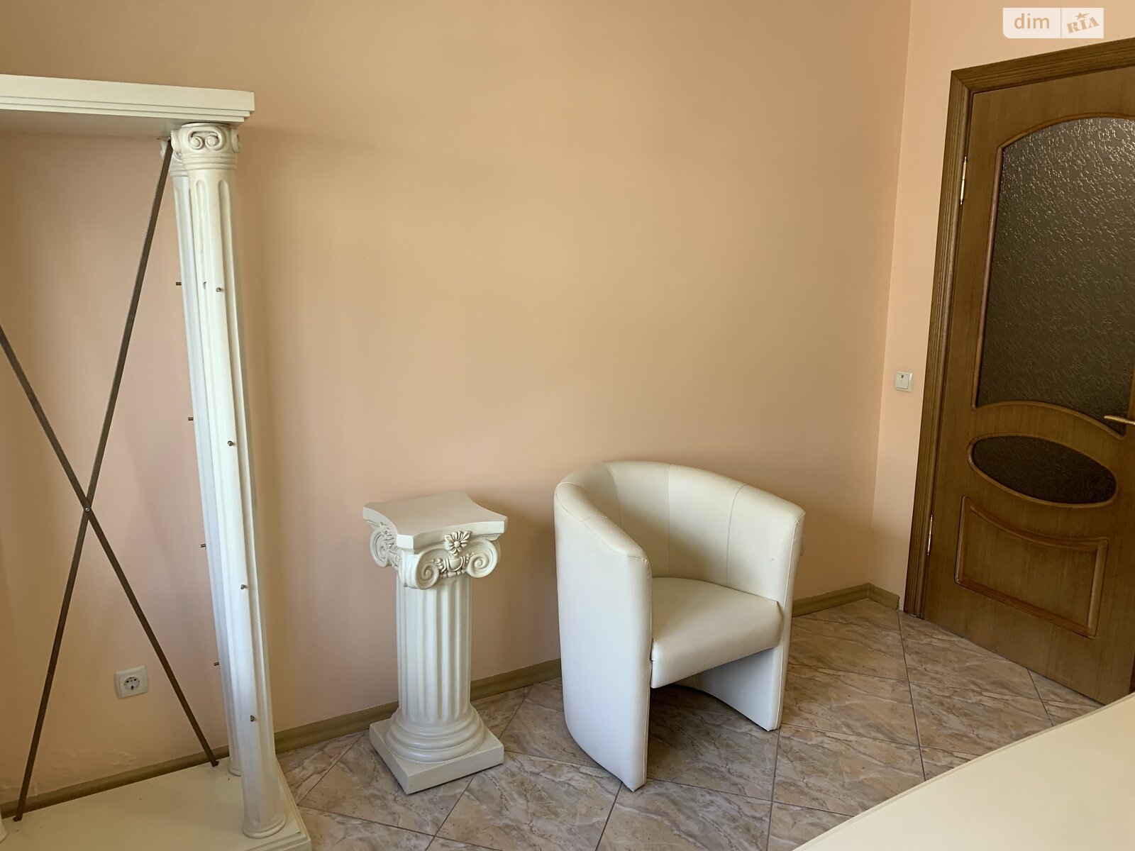 Коммерческое помещение в Тернополе, сдам в аренду по Русская улица, район Центр, цена: 42 170 грн за объект фото 1