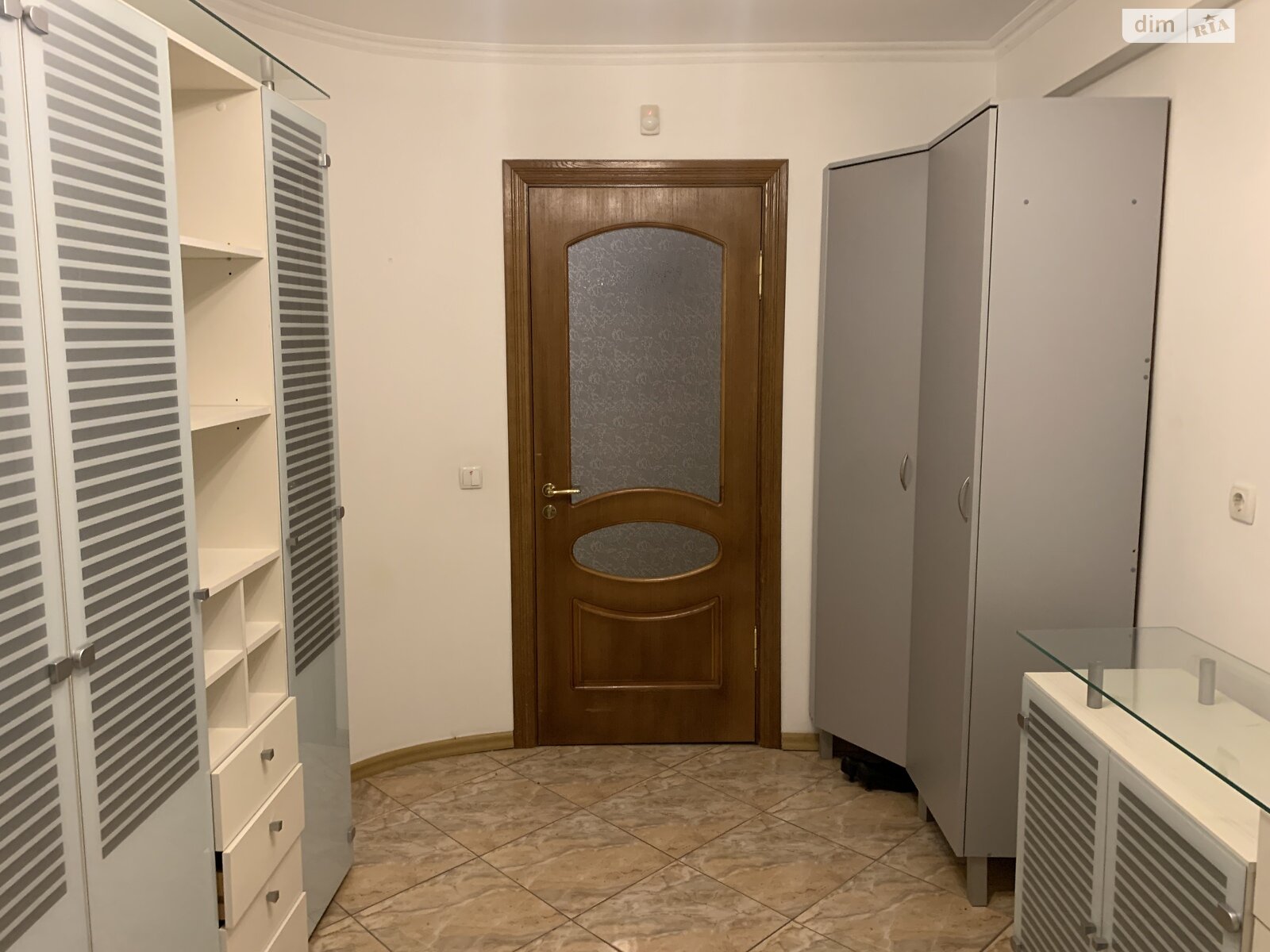 Коммерческое помещение в Тернополе, сдам в аренду по Русская улица, район Центр, цена: 42 170 грн за объект фото 1