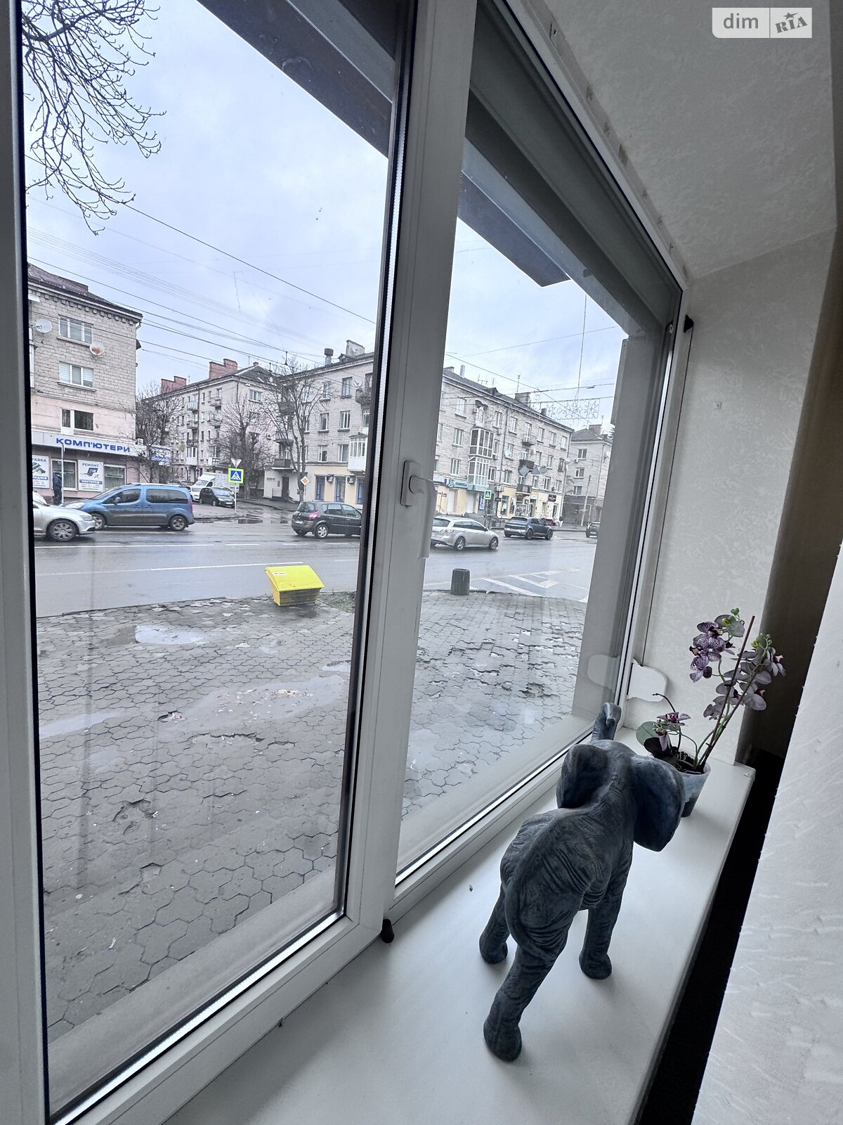 Коммерческое помещение в Тернополе, сдам в аренду по Русская улица, район Центр, цена: 25 000 грн за объект фото 1