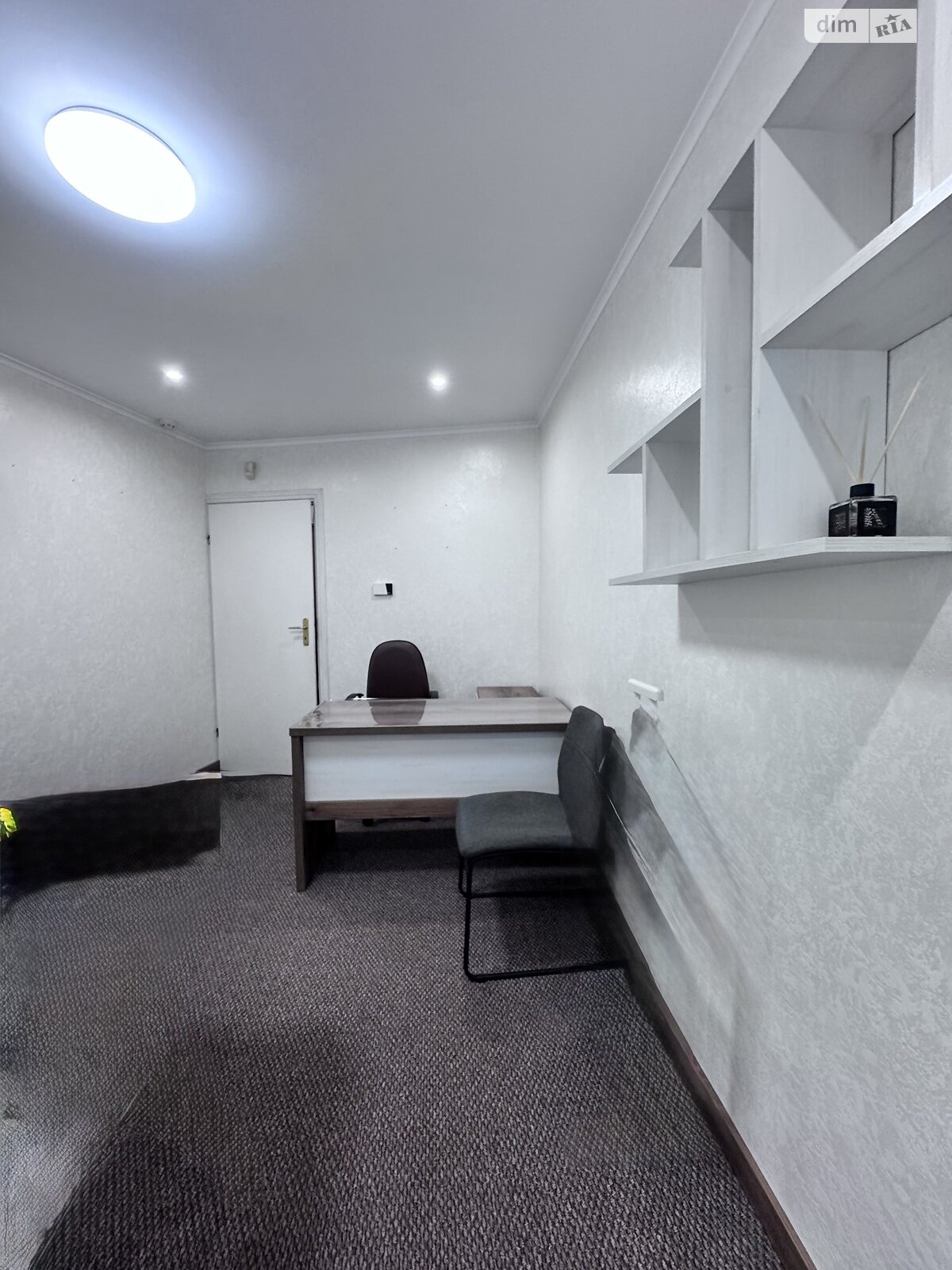 Коммерческое помещение в Тернополе, сдам в аренду по Русская улица, район Центр, цена: 25 000 грн за объект фото 1