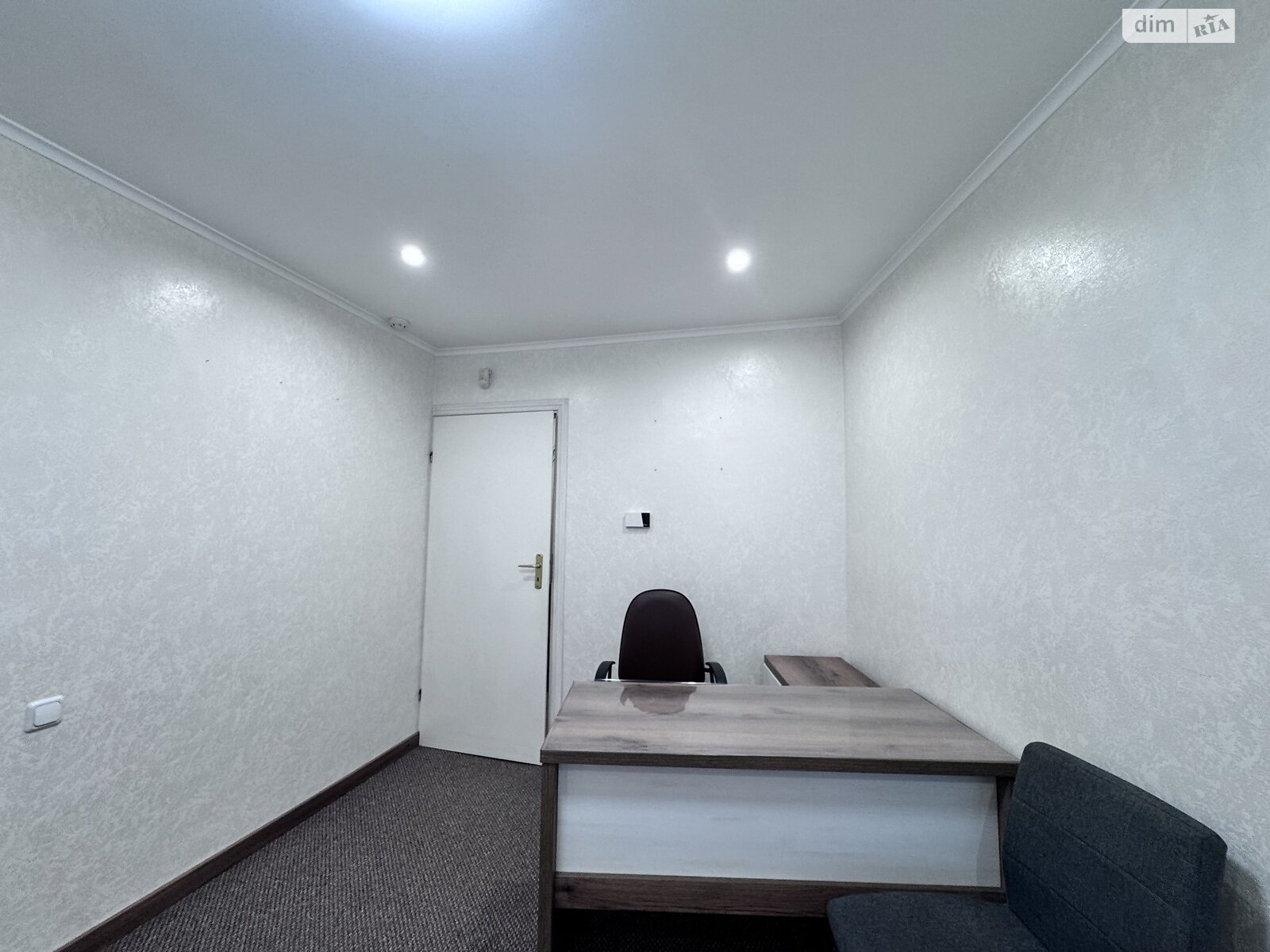 Коммерческое помещение в Тернополе, сдам в аренду по Русская улица, район Центр, цена: 25 000 грн за объект фото 1