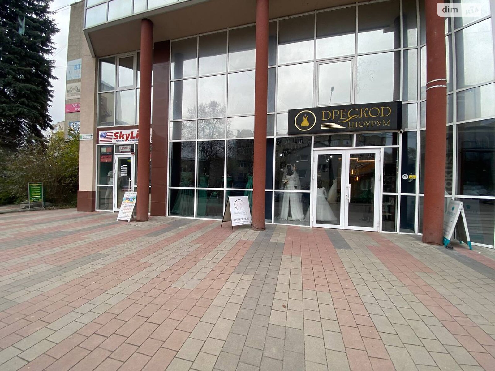 Комерційне приміщення в Тернополі, здам в оренду по Шашкевича вулиця, район Центр, ціна: 50 580 грн за об’єкт фото 1 Комерційне приміщення в Тернополі, здам в оренду по Шашкевича вулиця, район Центр, ціна: 50 580 грн за об’єкт фото 1