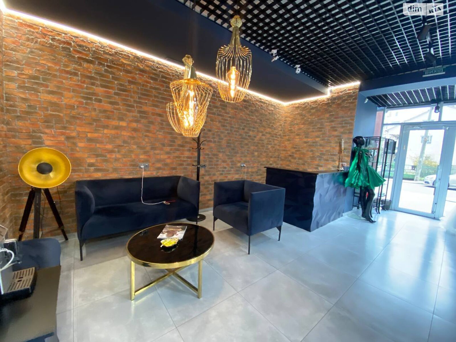 Комерційне приміщення в Тернополі, здам в оренду по Шашкевича вулиця, район Центр, ціна: 50 580 грн за об’єкт фото 1 Комерційне приміщення в Тернополі, здам в оренду по Шашкевича вулиця, район Центр, ціна: 50 580 грн за об’єкт фото 1