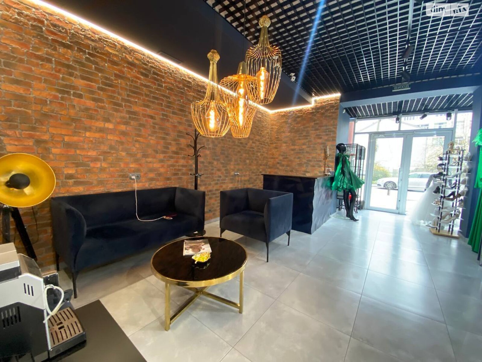 Комерційне приміщення в Тернополі, здам в оренду по Шашкевича вулиця, район Центр, ціна: 50 580 грн за об’єкт фото 1 Комерційне приміщення в Тернополі, здам в оренду по Шашкевича вулиця, район Центр, ціна: 50 580 грн за об’єкт фото 1