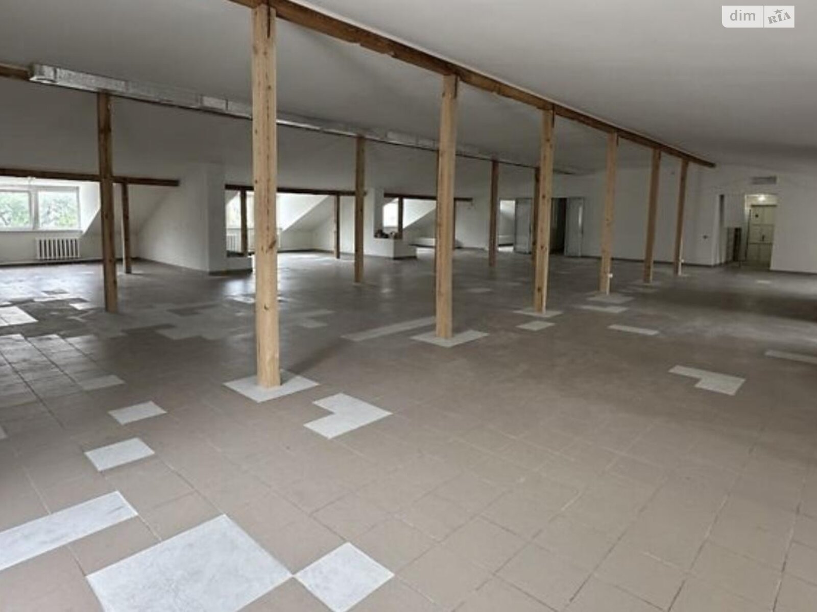 Коммерческое помещение в Тернополе, сдам в аренду по Шептицкого Андрея Митрополита улица, район Центр, цена: 60 000 грн за объект фото 1