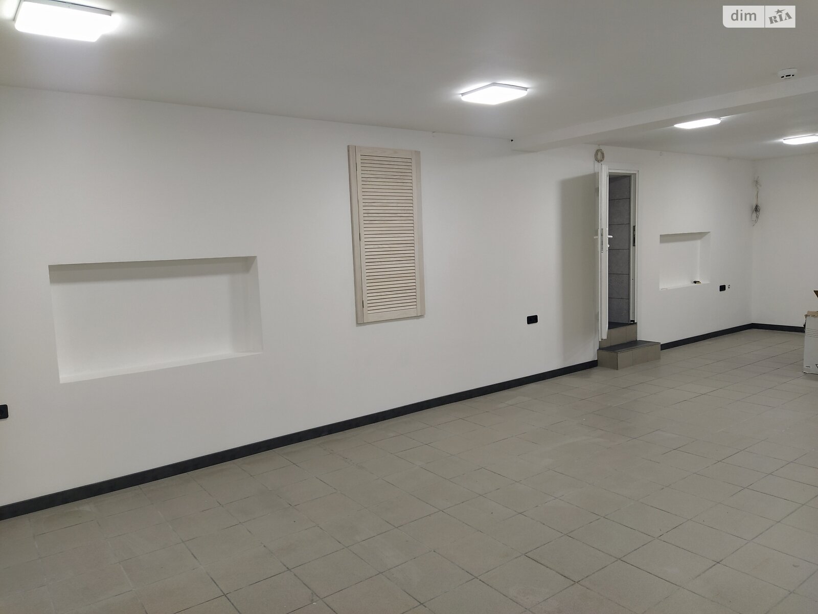 Комерційне приміщення в Тернополі, здам в оренду по Шептицького Андрія Митрополита вулиця 3, район Центр, ціна: 28 000 грн за об’єкт фото 1