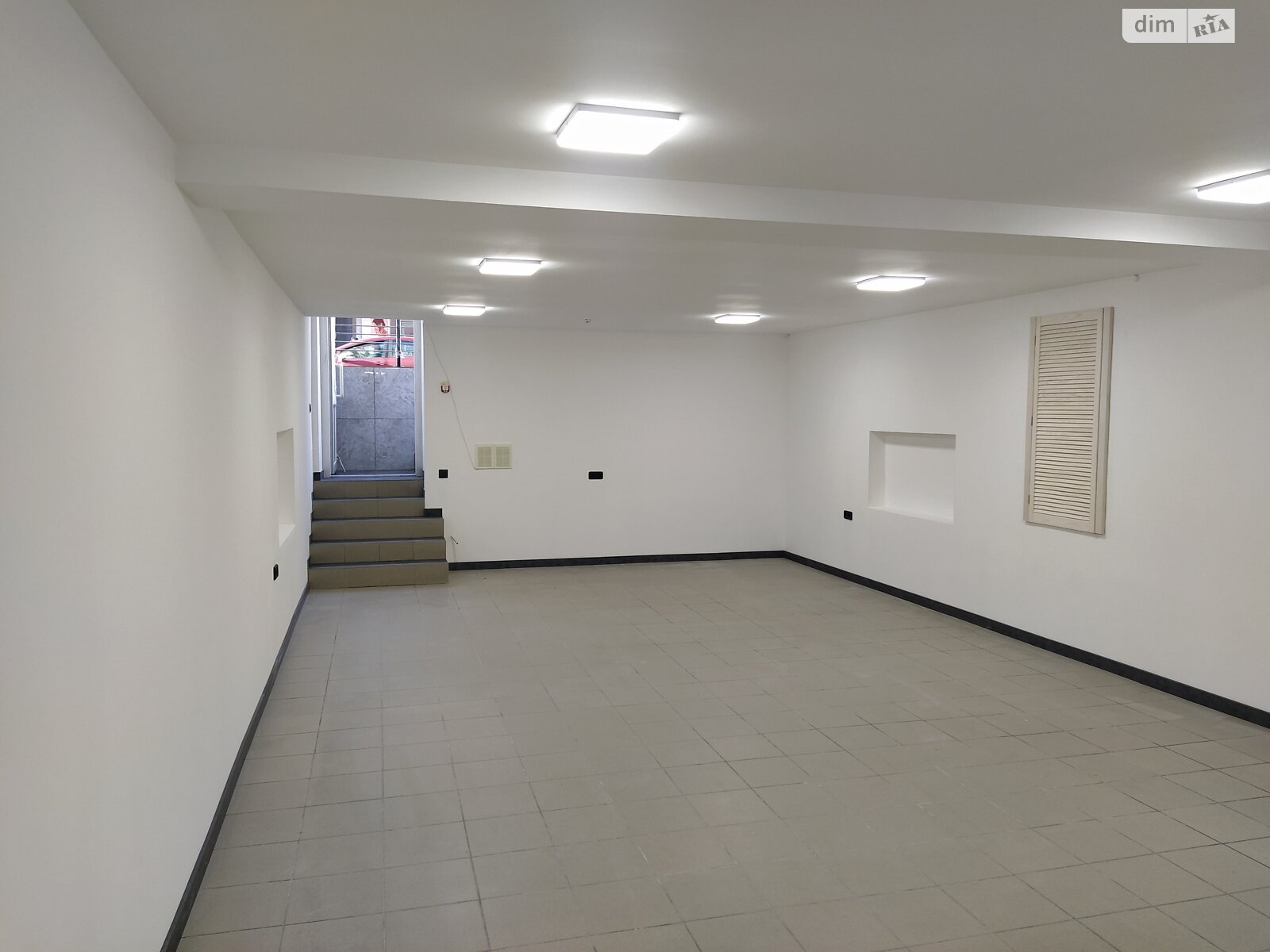 Комерційне приміщення в Тернополі, здам в оренду по Шептицького Андрія Митрополита вулиця 3, район Центр, ціна: 28 000 грн за об’єкт фото 1