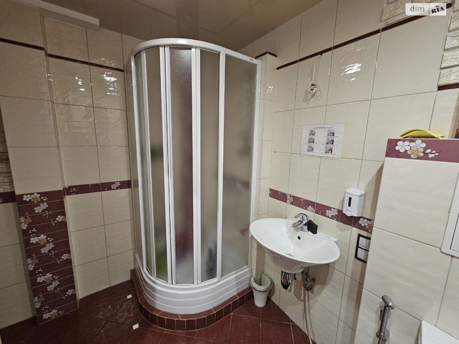 Коммерческое помещение в Тернополе, сдам в аренду по Шептицкого Андрея Митрополита улица, район Центр, цена: 54 113 грн за объект фото 1