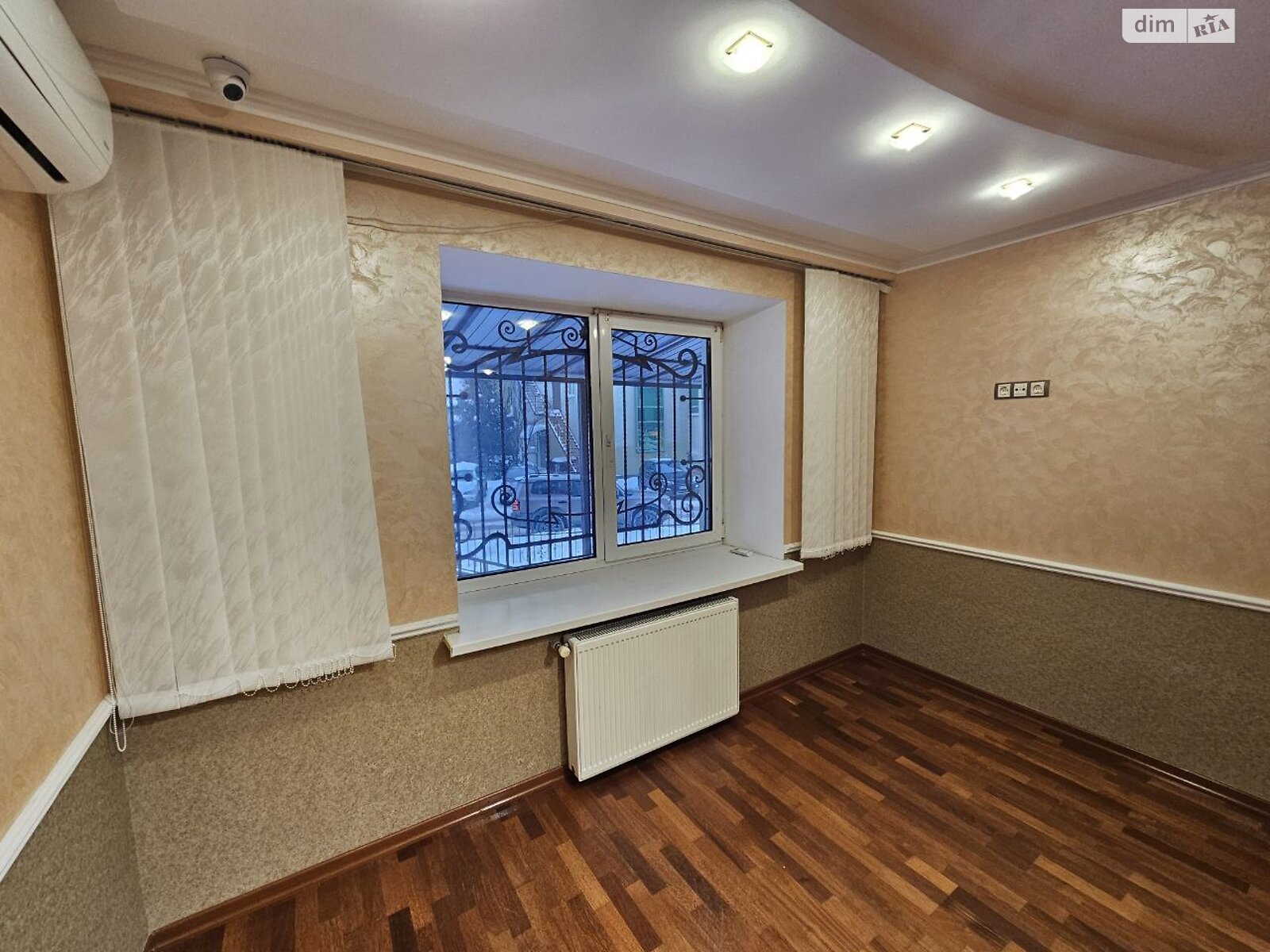 Коммерческое помещение в Тернополе, сдам в аренду по Шептицкого Андрея Митрополита улица, район Центр, цена: 54 113 грн за объект фото 1