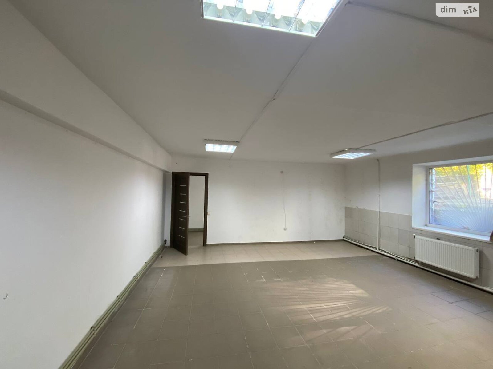 Комерційне приміщення в Тернополі, здам в оренду по Старий Поділ (Танцорова) вулиця 20, район Центр, ціна: 25 000 грн за об’єкт фото 1