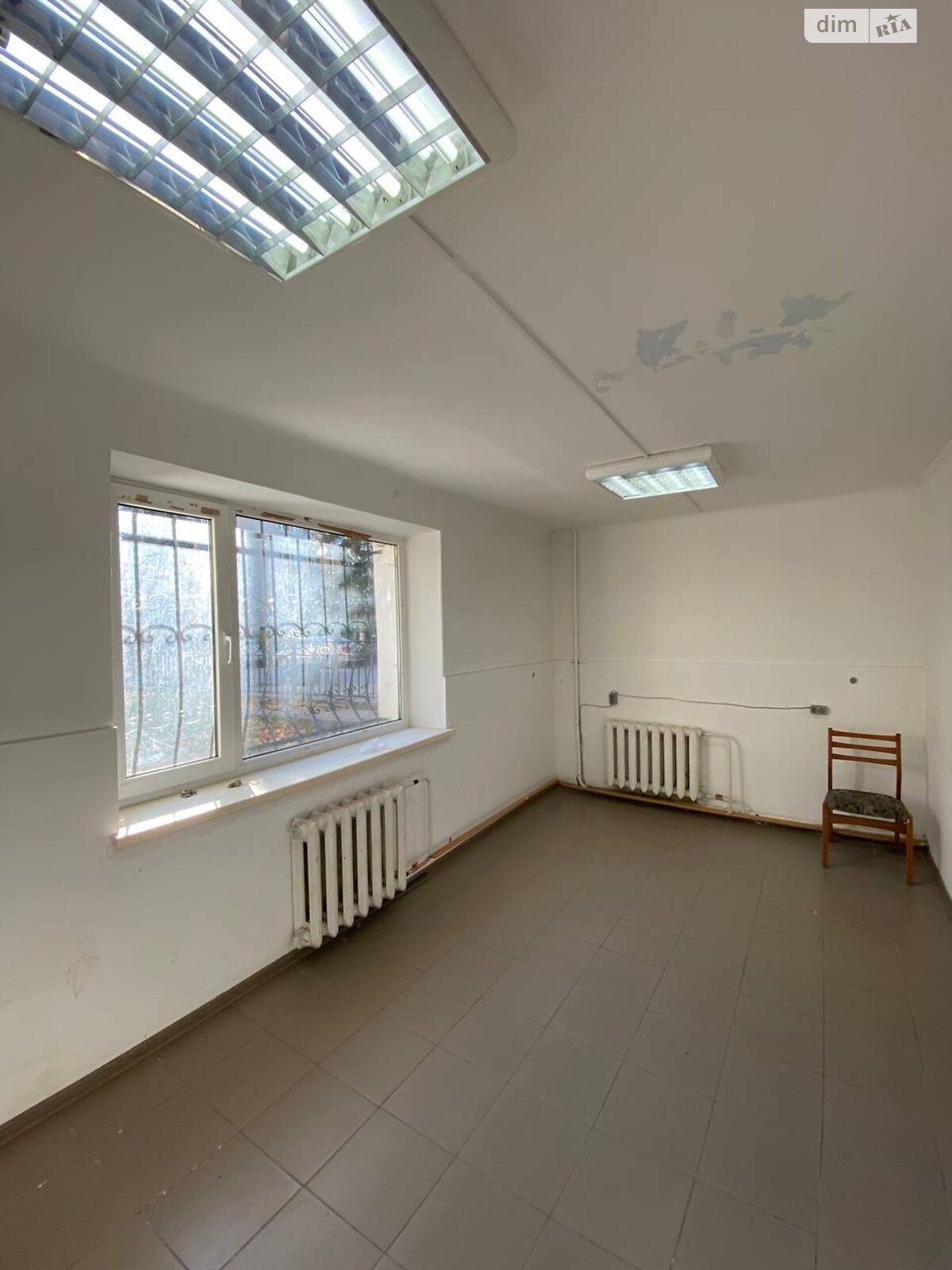 Комерційне приміщення в Тернополі, здам в оренду по Старий Поділ (Танцорова) вулиця 20, район Центр, ціна: 25 000 грн за об’єкт фото 1