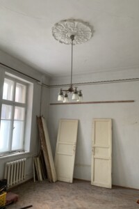 Коммерческое помещение в Тернополе, сдам в аренду по ул. Вячеслава Черновола, район Центр, цена: 35 000 грн за объект фото 2