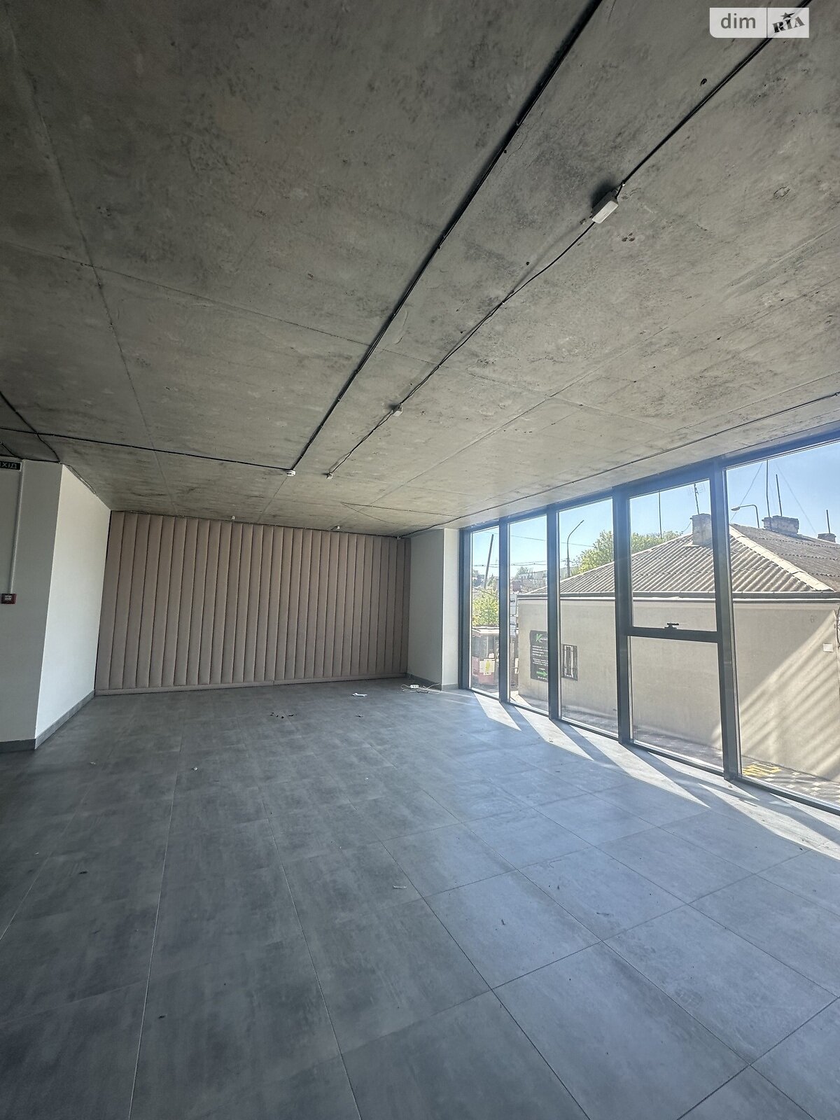 Коммерческое помещение в Тернополе, сдам в аренду по Збаражская улица, район Центр, цена: 36 750 грн за объект фото 1 Коммерческое помещение в Тернополе, сдам в аренду по Збаражская улица, район Центр, цена: 36 750 грн за объект фото 1