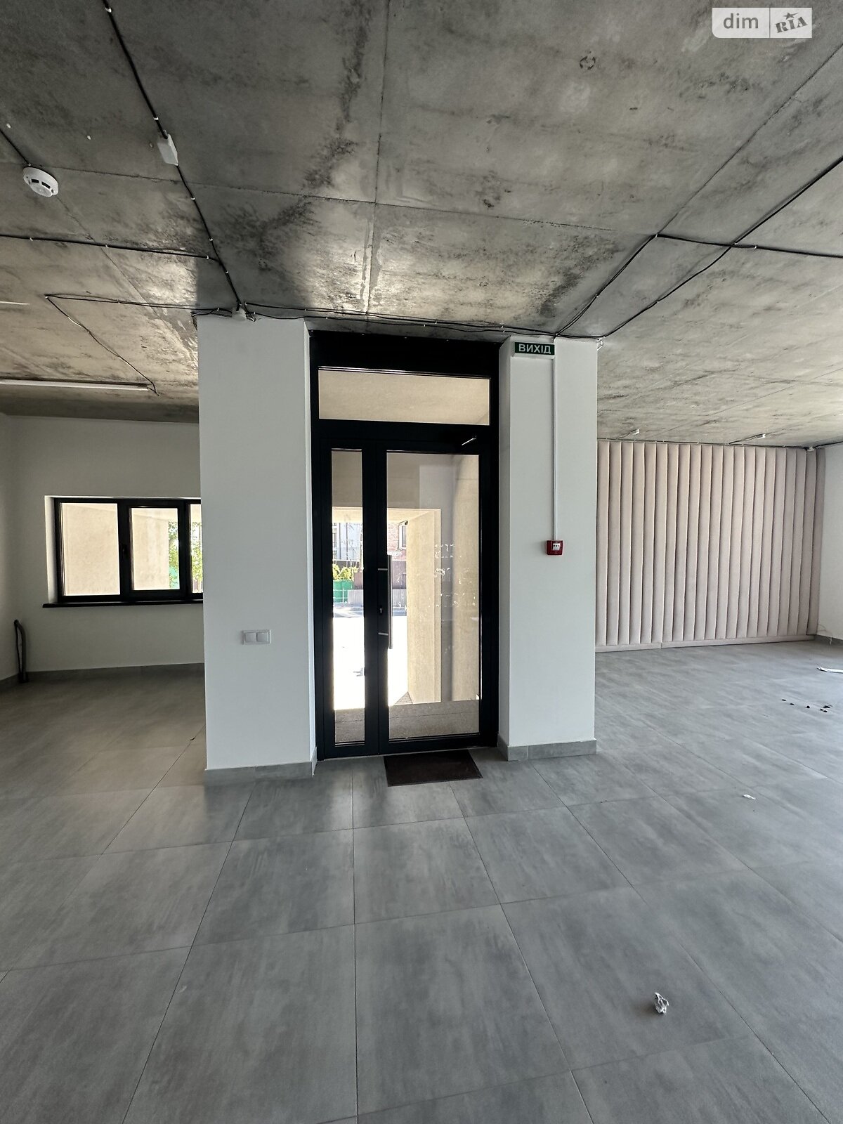 Коммерческое помещение в Тернополе, сдам в аренду по Збаражская улица, район Центр, цена: 36 750 грн за объект фото 1 Коммерческое помещение в Тернополе, сдам в аренду по Збаражская улица, район Центр, цена: 36 750 грн за объект фото 1