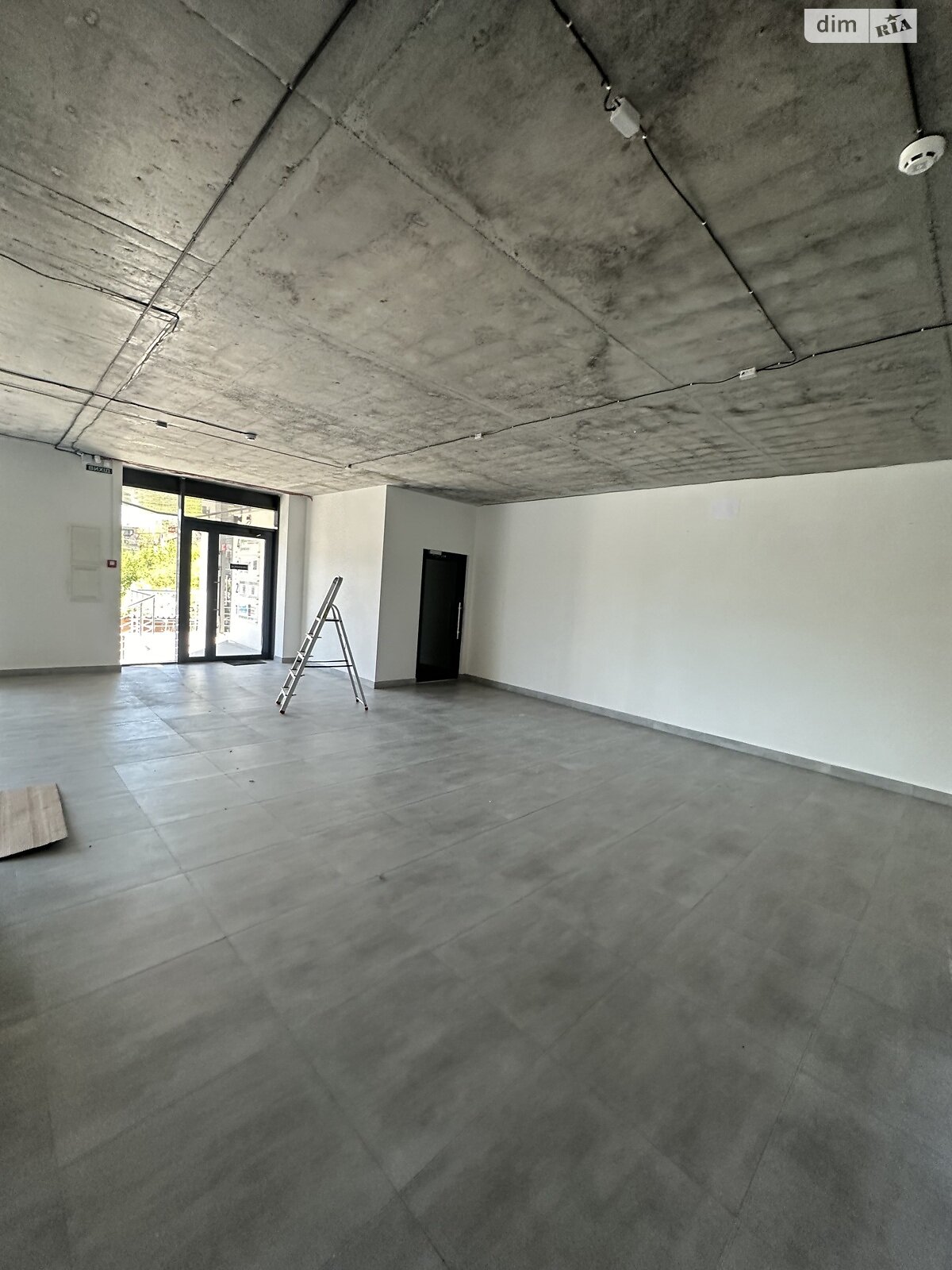 Коммерческое помещение в Тернополе, сдам в аренду по Збаражская улица, район Центр, цена: 36 750 грн за объект фото 1 Коммерческое помещение в Тернополе, сдам в аренду по Збаражская улица, район Центр, цена: 36 750 грн за объект фото 1