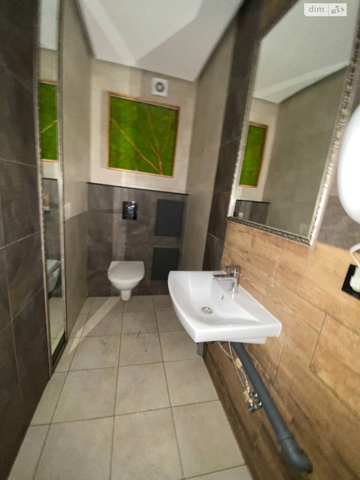 Коммерческое помещение в Тернополе, сдам в аренду по Бандеры Степана проспект, район Восточный, цена: 42 070 грн за объект фото 1 Коммерческое помещение в Тернополе, сдам в аренду по Бандеры Степана проспект, район Восточный, цена: 42 070 грн за объект фото 1