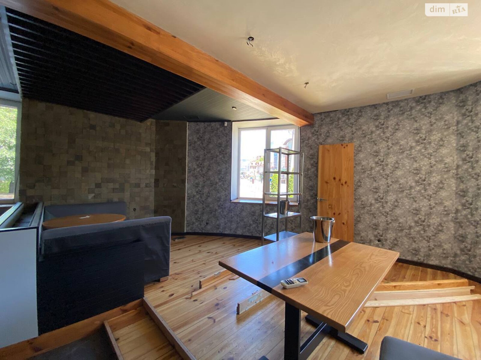 Коммерческое помещение в Тернополе, сдам в аренду по Бандеры Степана проспект, район Восточный, цена: 42 070 грн за объект фото 1 Коммерческое помещение в Тернополе, сдам в аренду по Бандеры Степана проспект, район Восточный, цена: 42 070 грн за объект фото 1