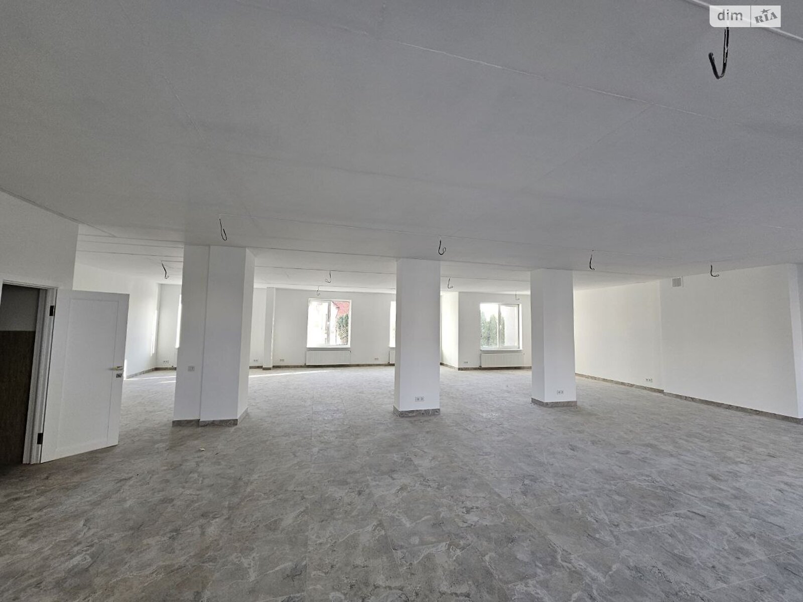 Коммерческое помещение в Тернополе, сдам в аренду по Бандеры Степана проспект, район Восточный, цена: 90 000 грн за объект фото 1 Коммерческое помещение в Тернополе, сдам в аренду по Бандеры Степана проспект, район Восточный, цена: 90 000 грн за объект фото 1