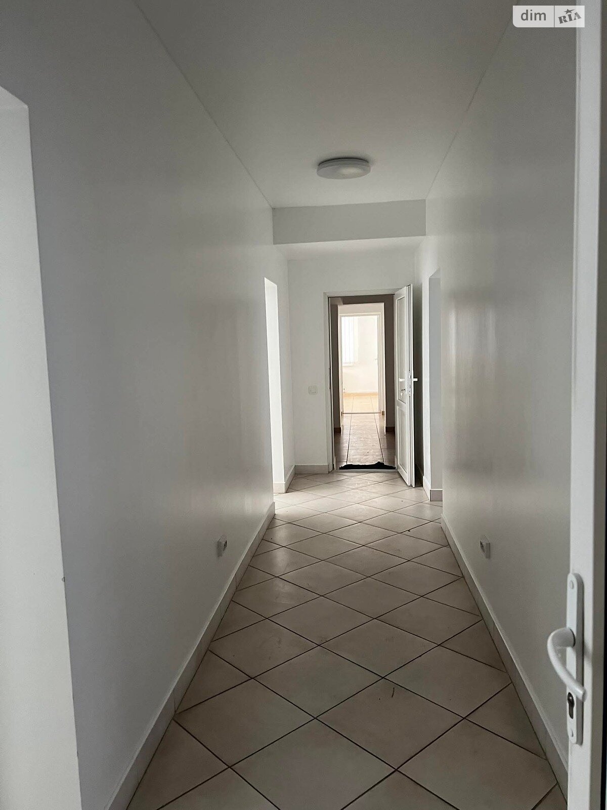 Коммерческое помещение в Тернополе, сдам в аренду по Девичий переулок, район Восточный, цена: 30 000 грн за объект фото 1