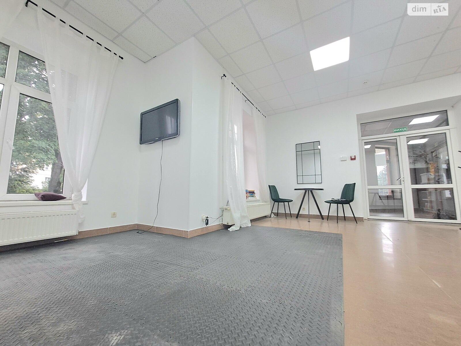 Комерційне приміщення в Тернополі, здам в оренду по Довженка Олександра вулиця, район Східний, ціна: 23 000 грн за об’єкт фото 1