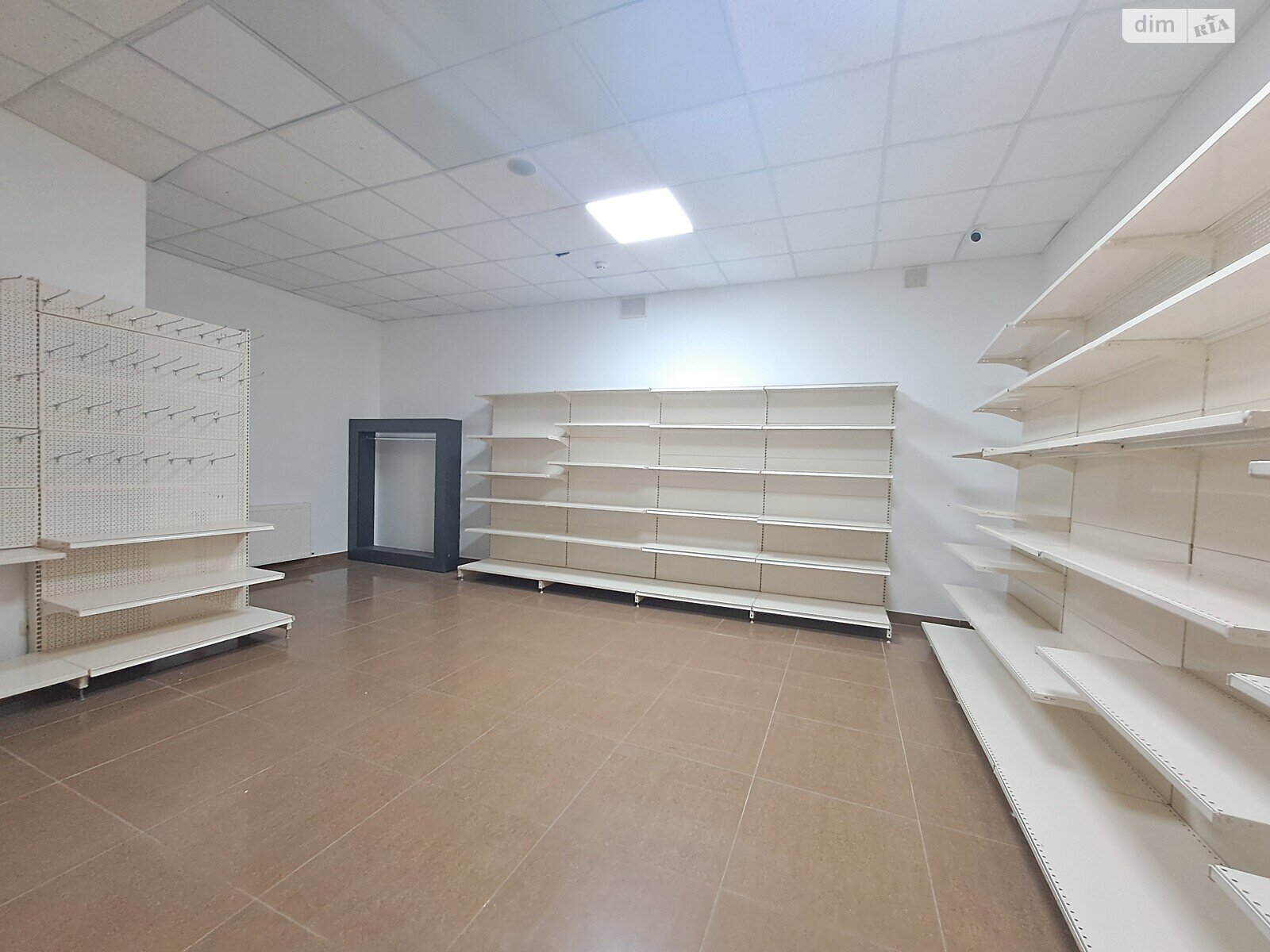 Комерційне приміщення в Тернополі, здам в оренду по Довженка Олександра вулиця, район Східний, ціна: 23 000 грн за об’єкт фото 1