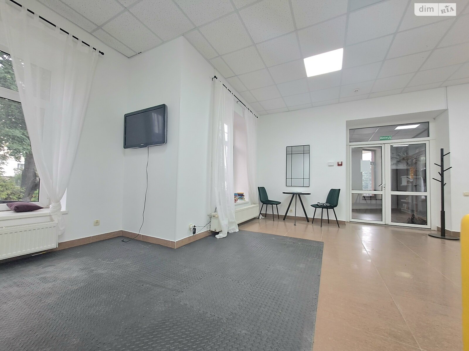 Комерційне приміщення в Тернополі, здам в оренду по Довженка Олександра вулиця, район Східний, ціна: 23 000 грн за об’єкт фото 1