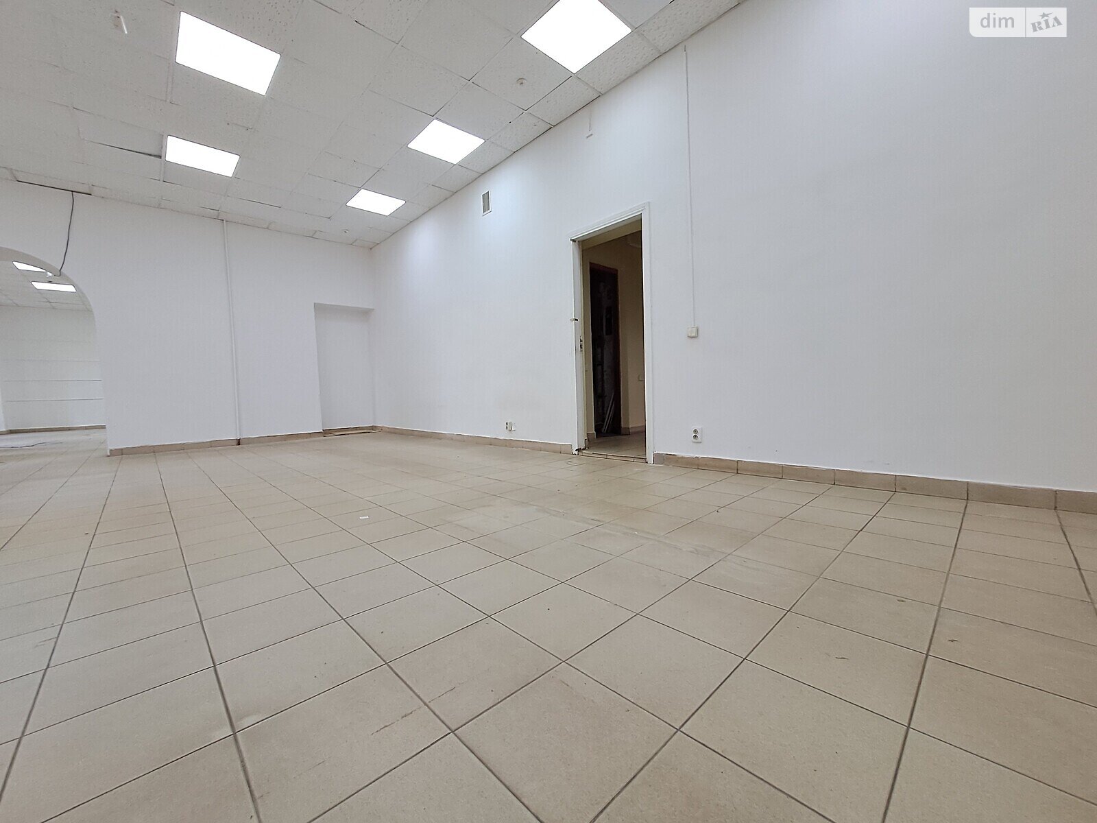 Коммерческое помещение в Тернополе, сдам в аренду по Галицкого Данила бульвар 5, район Восточный, цена: 46 000 грн за объект фото 1 Коммерческое помещение в Тернополе, сдам в аренду по Галицкого Данила бульвар 5, район Восточный, цена: 46 000 грн за объект фото 1