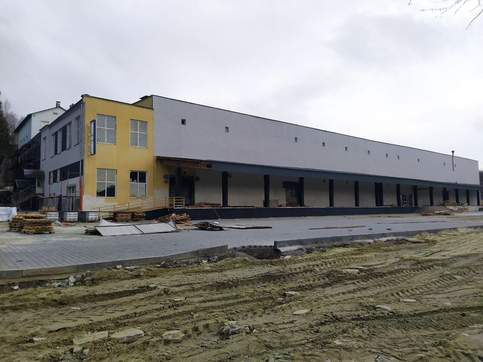 Коммерческое помещение в Трускавце, Мазепы улица, цена аренды: 10 000 грн за объект фото 1 Коммерческое помещение в Трускавце, Мазепы улица, цена аренды: 10 000 грн за объект фото 1