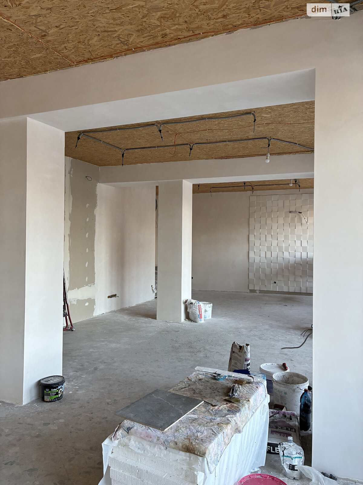 Комерційне приміщення в Тячеві, здам в оренду по Незалежності вулиця 50, район Тячів, ціна: 60 840 грн за об’єкт фото 1