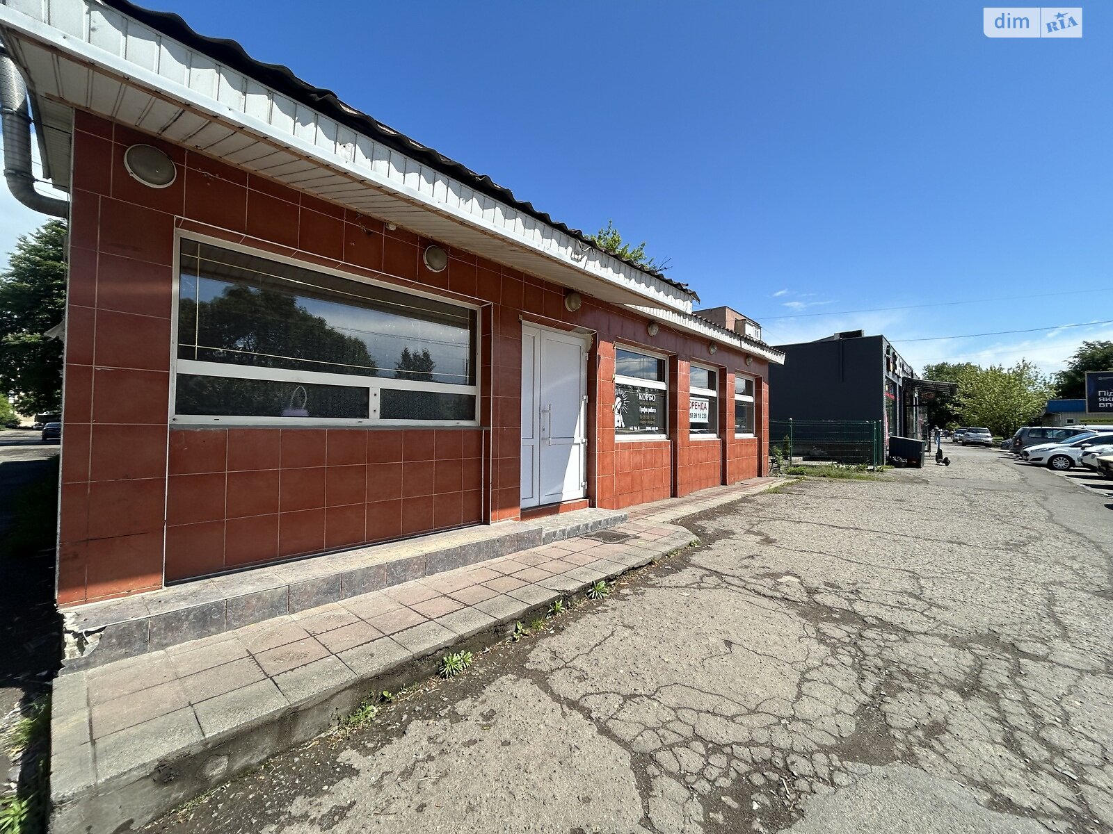 Комерційне приміщення в Ужгороді, Грушевського вулиця, ціна оренди: 33 520 грн за об’єкт фото 1 Комерційне приміщення в Ужгороді, Грушевського вулиця, ціна оренди: 33 520 грн за об’єкт фото 1