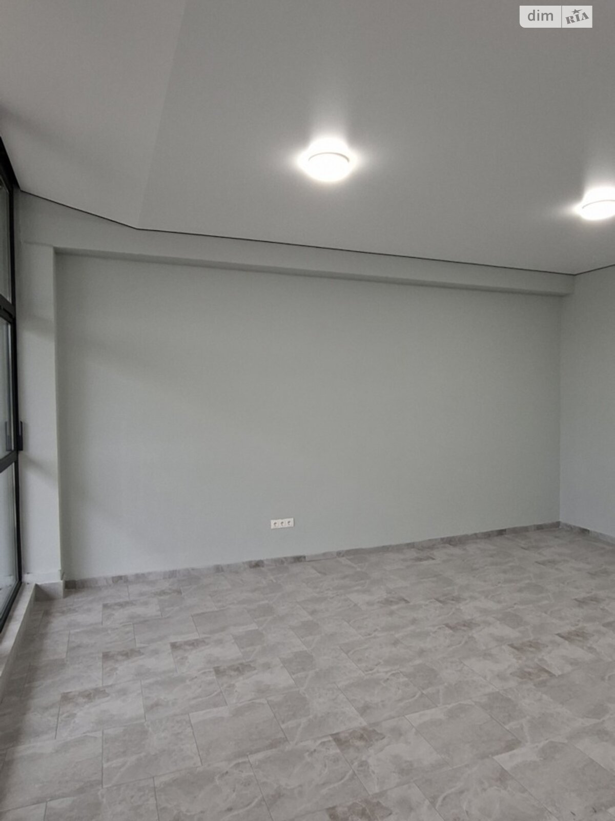 Коммерческое помещение в Ужгороде, сдам в аренду по Кирилла и Мефодия площадь 4, цена: 21 115 грн за объект фото 1 Коммерческое помещение в Ужгороде, сдам в аренду по Кирилла и Мефодия площадь 4, цена: 21 115 грн за объект фото 1