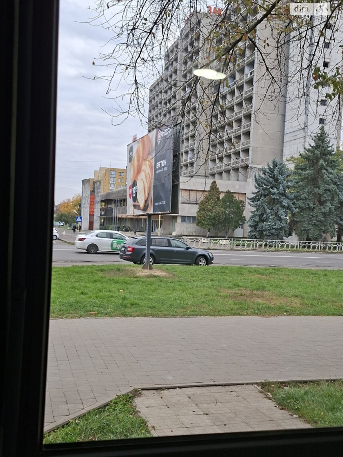 Коммерческое помещение в Ужгороде, сдам в аренду по Кирилла и Мефодия площадь 4, цена: 21 115 грн за объект фото 1 Коммерческое помещение в Ужгороде, сдам в аренду по Кирилла и Мефодия площадь 4, цена: 21 115 грн за объект фото 1