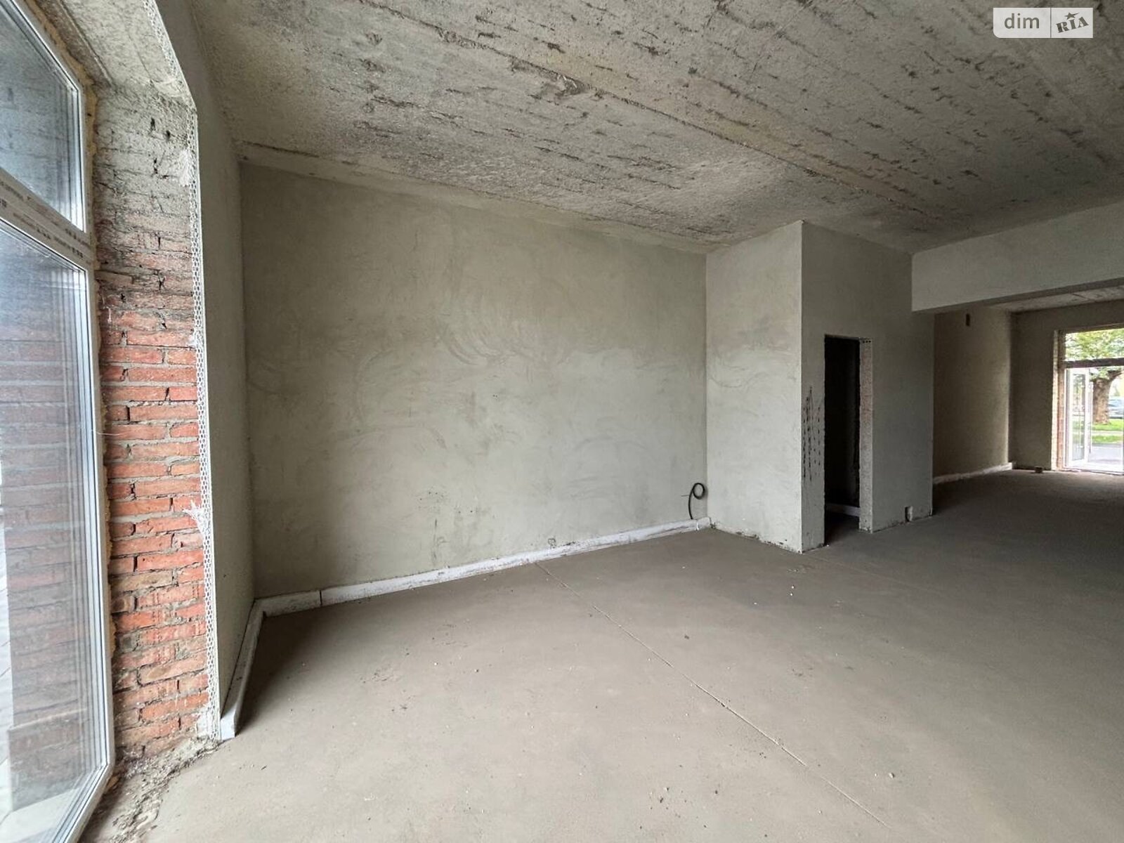 Комерційне приміщення в Ужгороді, здам в оренду по Капушанська (Перемоги) вулиця 170, район Новий, ціна: 23 727 грн за об’єкт фото 1 Комерційне приміщення в Ужгороді, здам в оренду по Капушанська (Перемоги) вулиця 170, район Новий, ціна: 23 727 грн за об’єкт фото 1