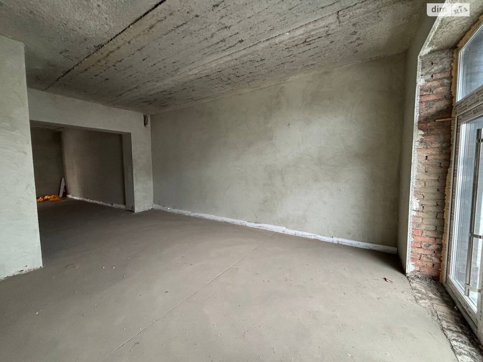 Комерційне приміщення в Ужгороді, здам в оренду по Капушанська (Перемоги) вулиця 170, район Новий, ціна: 23 727 грн за об’єкт фото 1 Комерційне приміщення в Ужгороді, здам в оренду по Капушанська (Перемоги) вулиця 170, район Новий, ціна: 23 727 грн за об’єкт фото 1