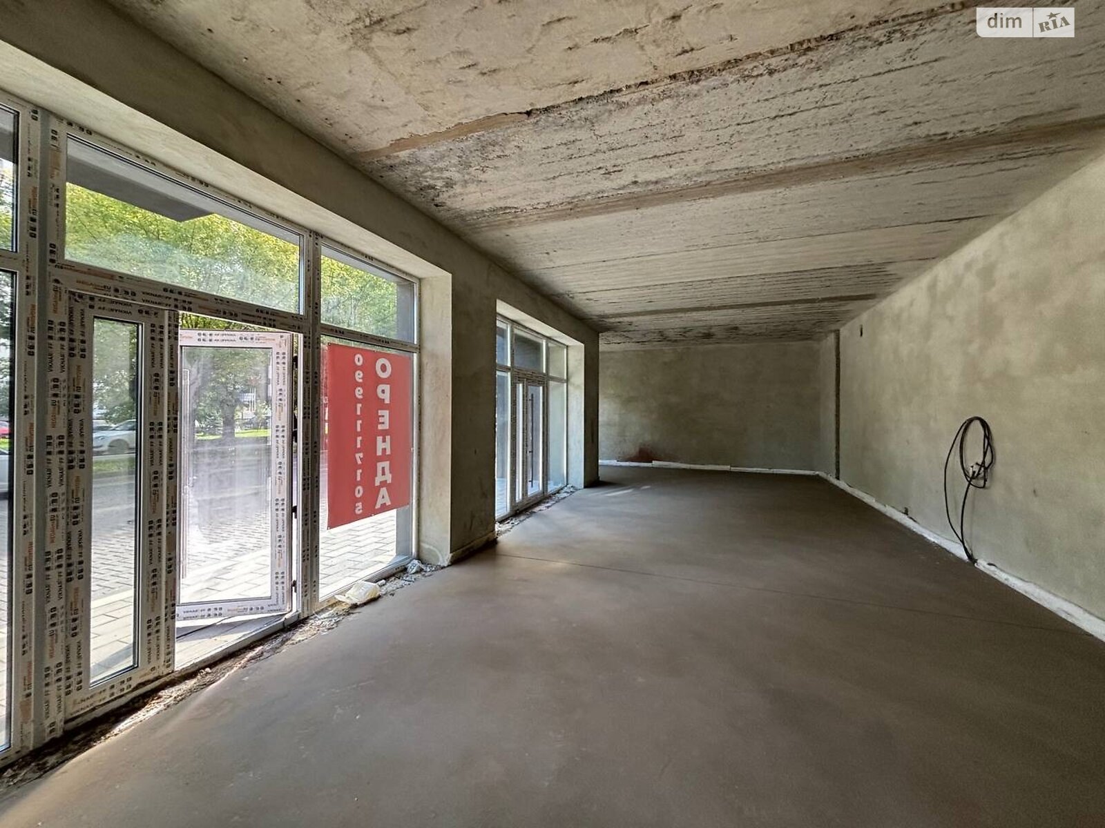 Коммерческое помещение в Ужгороде, сдам в аренду по Победы улица 170, район Новый, цена: 30 468 грн за объект фото 1 Коммерческое помещение в Ужгороде, сдам в аренду по Победы улица 170, район Новый, цена: 30 468 грн за объект фото 1