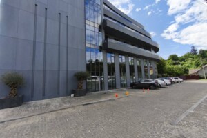 Коммерческое помещение в Ужгороде, Островная улица 2А, цена аренды: 32 184 грн за объект фото 2