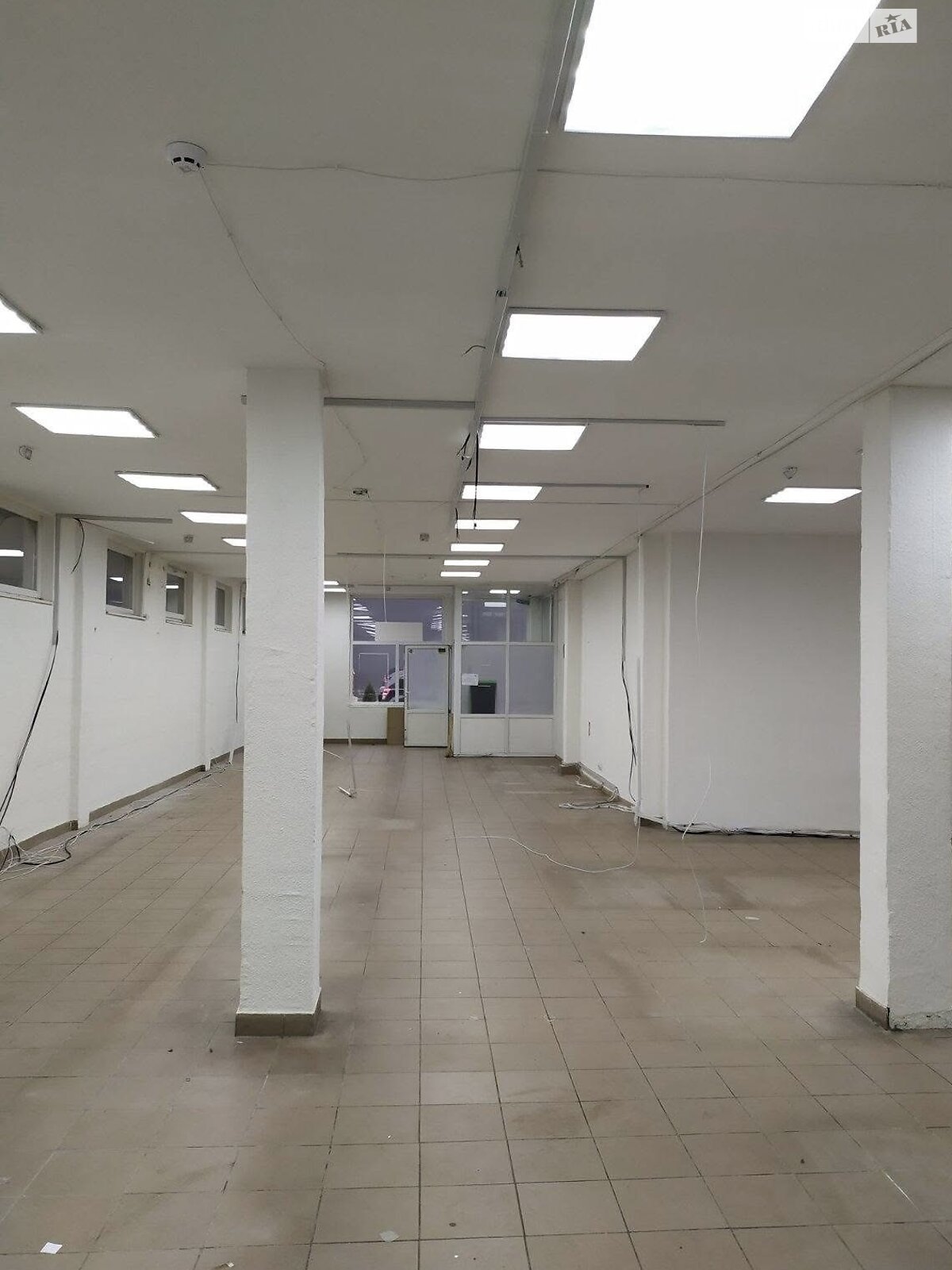 Коммерческое помещение в Ужгороде, сдам в аренду по Ивана Ваша (Василия Балога) улица 2, район Свепомоц, цена: 44 000 грн за объект фото 1 Коммерческое помещение в Ужгороде, сдам в аренду по Ивана Ваша (Василия Балога) улица 2, район Свепомоц, цена: 44 000 грн за объект фото 1