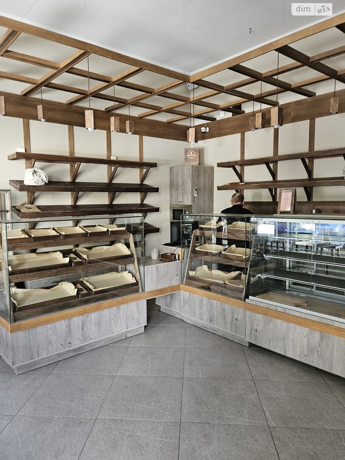 Комерційне приміщення в Ужгороді, здам в оренду по Фединця вулиця 34, район Центр, ціна: 50 000 грн за об’єкт фото 1